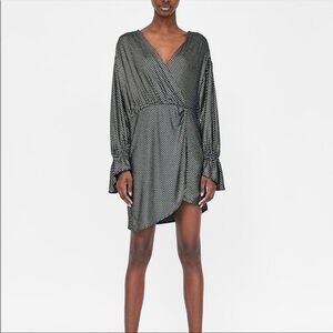 🔴 5 for $25! Zara‎ Mini Dress Metallic Bell Sleeves Black/Gold/Blue Large